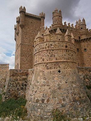 Archivo:Castillo de Guadamur