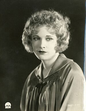 Archivo:Esther Ralston, film actress (SAYRE 8013)