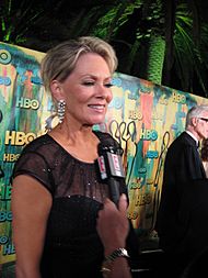 Archivo:Jean Smart at 2008 HBO Emmys party 2