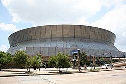 Archivo:Louisiana Superdome, New Orleans, USA1