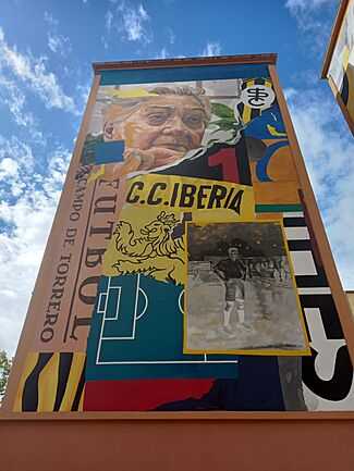 Archivo:Mural Projeto Ruido Torrero 1