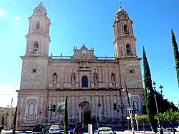 Archivo:Parroquia de Nuestra Señora de los Dolores, Teocaltiche, Jalisco 05