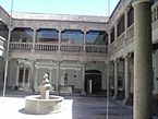 Archivo:Patio del Palacio Nuñez Vela (Ávila)