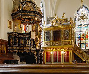 Archivo:Stockholm-Tyska-Kyrkan-(Altar,Königsloge)