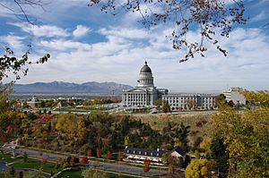 Archivo:Utah's Capitol Hill in 2010