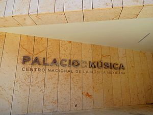 Archivo:Vista del Palacio de la Música, Mérida, Yucatán 22
