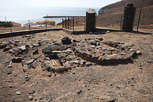Archivo:Yacimiento arqueológico Lomo de los Caserones (2)