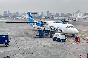 Archivo:ATR 72-500 TAG Airlines La Aurora Int Airport