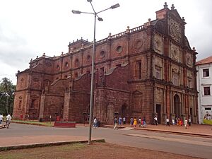 Archivo:Bacilica Of Bom Jesus