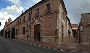 Archivo:Colegio-convento de San Basilio Magno (Alcalá de Henares)