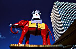 Elephant & Castle, London, England.jpg