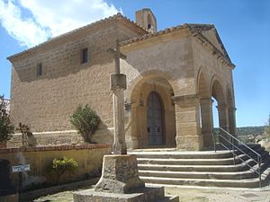 Archivo:Ermita de la Virgen de la Piedad (Valljunquera, Teruel)