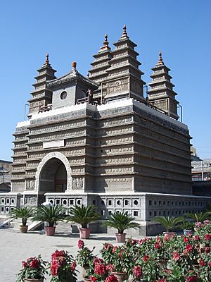 Archivo:Five Pagoda Temple, Huhhot, Inner Mongolia