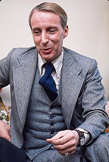 Ian Richardson.jpg