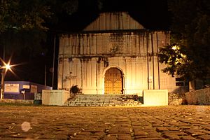 Archivo:Iglesia Virgen del Pilar (San Vicente)