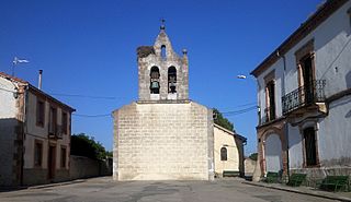 Iglesia de Navalilla.jpg