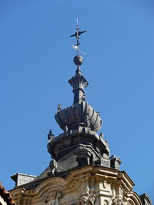 Archivo:Iglesia de Nuestra Señora de Montserrat (Madrid) 04