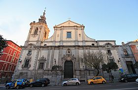 Iglesia de Nuestra Señora de Montserrat (Madrid) 08.jpg