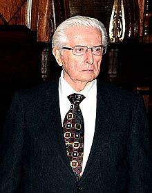 Javier Alva Orlandini.jpg