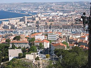 Archivo:Marseille-ports