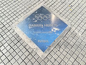Archivo:Paseo de los Olímpicos Rosario 2019 61