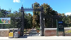 Puerta de Sainz de Baranda.jpg