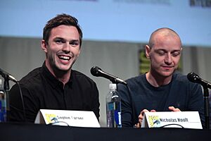 Archivo:SDCC 2015 - Nicholas Hoult & James McAvoy (19571953398)