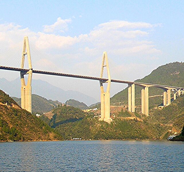 Shennong Bridge P1090981 (15254124681)2
