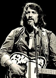 Waylon Jennings in 1976.jpg