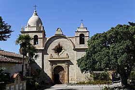 2015-09-18 Mission San Carlos Borromeo de Carmelo 02.jpg