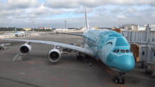 Archivo:ANA A380 (JA382A)