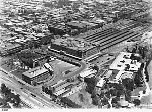 Archivo:Aerial view of Adelaide Riverbank, 1928