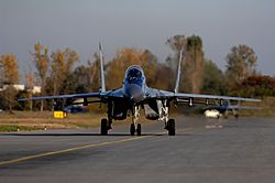 Archivo:Bulgarian MiG-29 Rodopi Javelin 2007