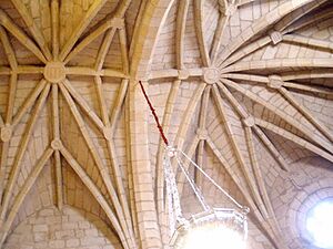 Archivo:Cáceres - Iglesia de San Juan Bautista 06