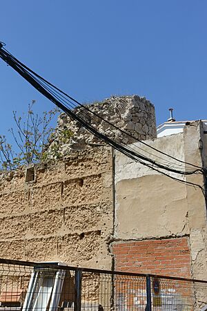 Archivo:Castillo de Perales de Tajuña 01