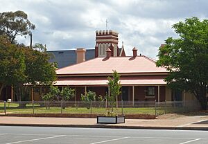 Archivo:Cobar Police Station 002