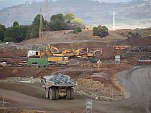 Archivo:Corta Cerro Colorado, Riotinto, Huelva, España, 2021 31