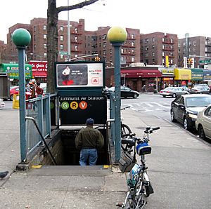 Elmhurst Av IND eastern stair jeh.jpg