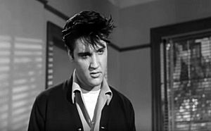 Archivo:Elvis Presley in King Creole 1958