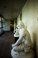 Archivo:Esculturas de mármol
