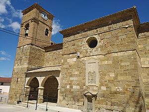 Archivo:Iglesia de San Miguel de Zufía (1)