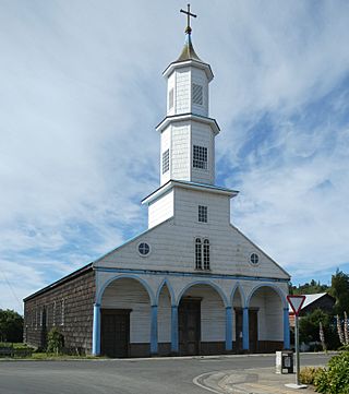 Iglesia de Santa María de Rilán, o Iglesia de Rilán. Isla Grande de Chiloé. Chile.jpg