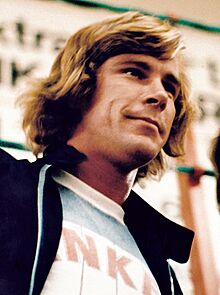 J. Hunt in 1977 (cropped).jpg