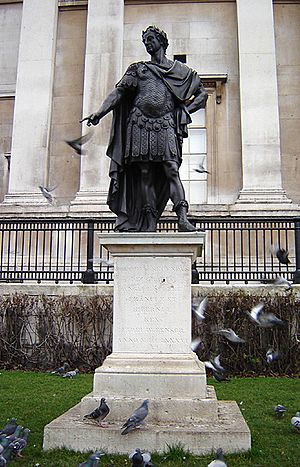 Archivo:James II statue 1