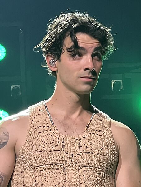 Joe Jonas Raleigh 928 (cropped)