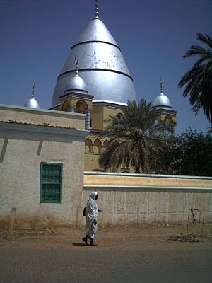Archivo:Mahdi Grave in Omdurman