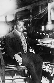 Archivo:Marcus Garvey 1924-08-05