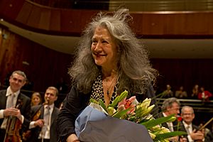 Archivo:Martha Argerich en el Centro Cultural Kirchner - 19788929535