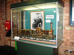 Archivo:National Railway Museum Daniel Gooch Fire Fly model
