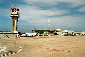 Archivo:Palermo-Airport-bjs2007-01